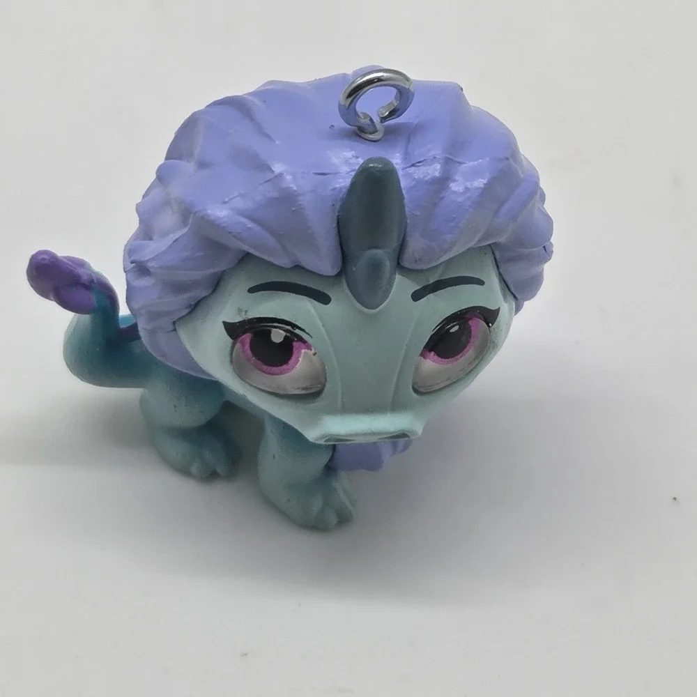 VTG Disney Doorables Sisu Dragon Keychain Bag Charm Backpack Tag‎ PVC
